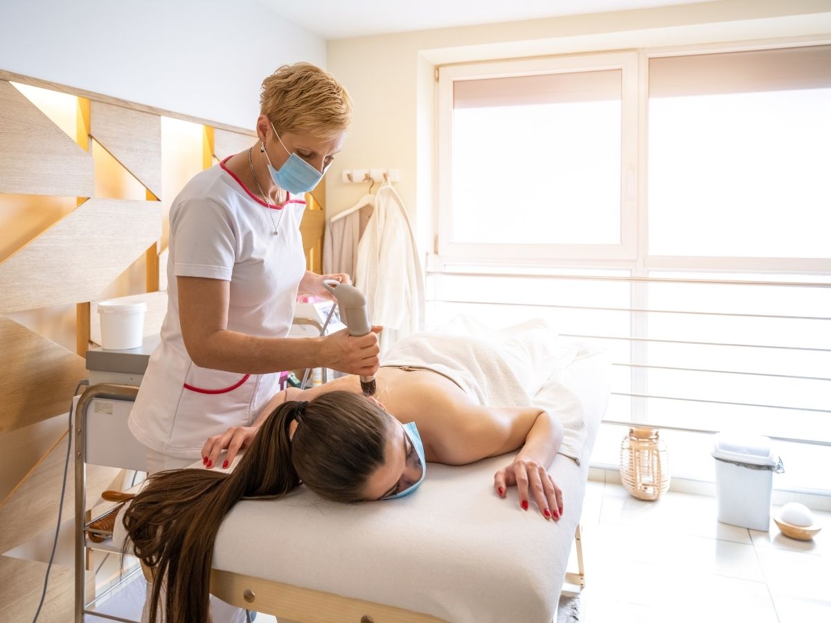 Can shockwave therapy be done at home